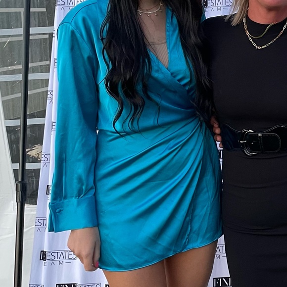 Zara blue satin wrap mini dress - Picture 7 of 11